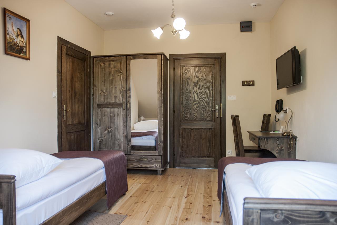 Hotel Pod Kogutkiem Кшивачка Екстер'єр фото