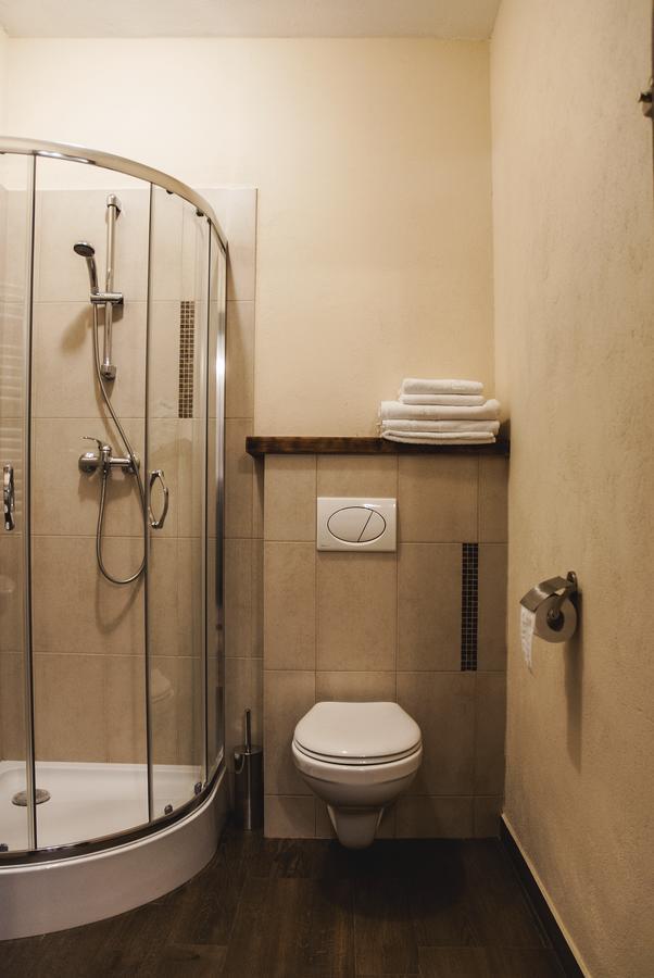 Hotel Pod Kogutkiem Кшивачка Екстер'єр фото